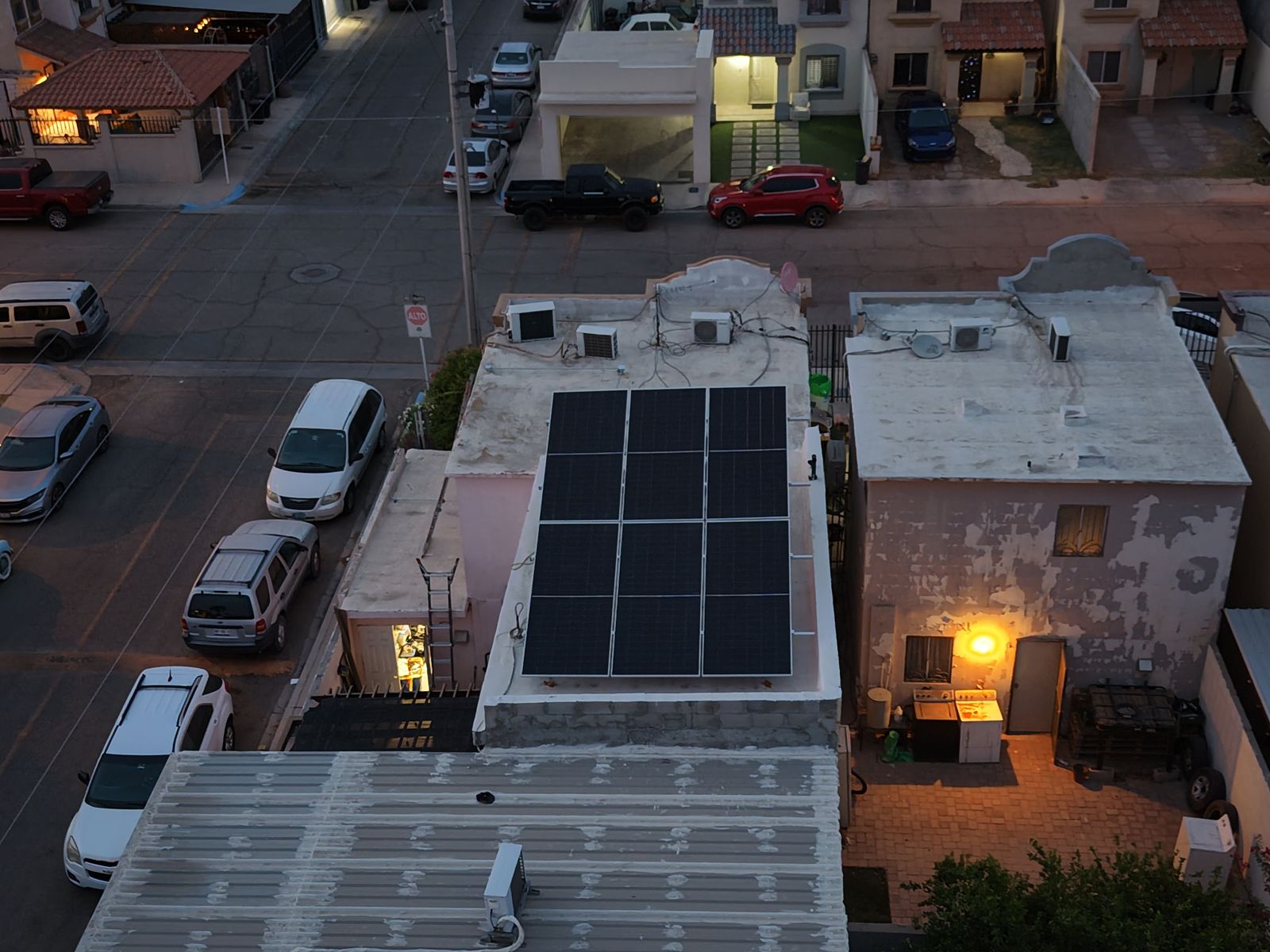 Arreglo fotovoltaico en azotea